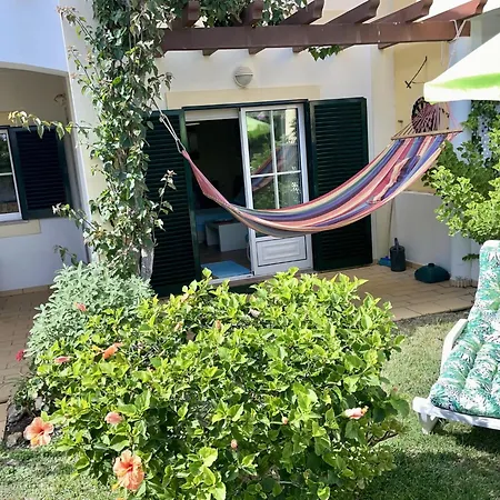 Casa vacanze Coastal With Shared Pool